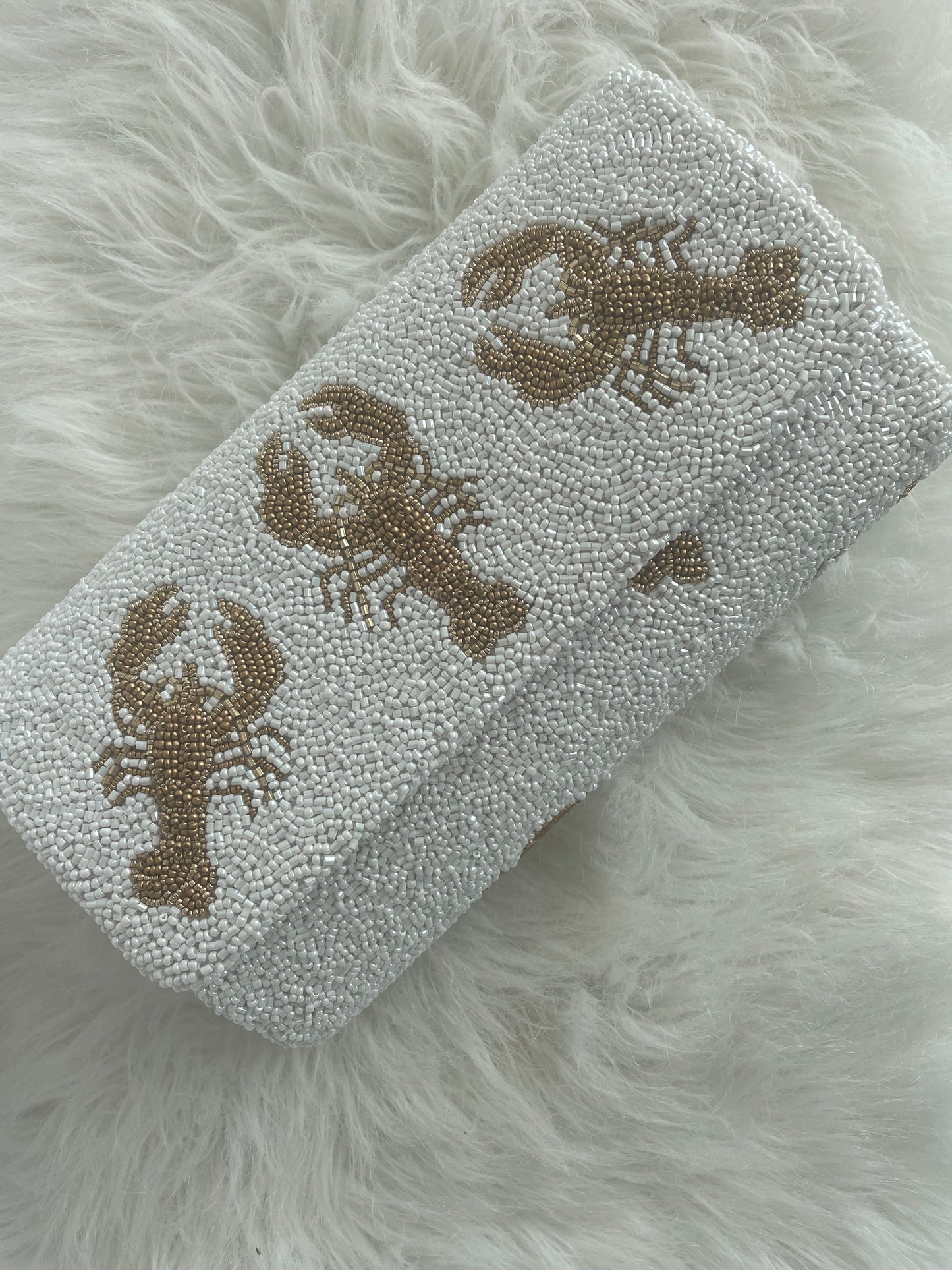 LOBSTER CLUTCH WHITE AND GOLD